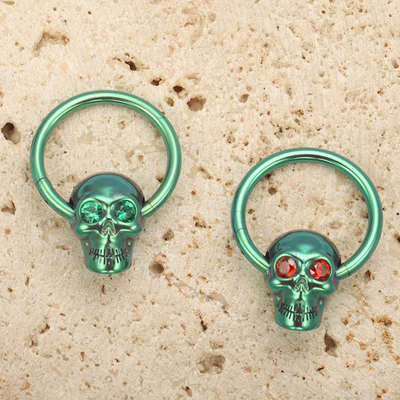 ZOOR F136 Titanium Gothic Skul - Zoor Body Jewelry recensione e prezzo