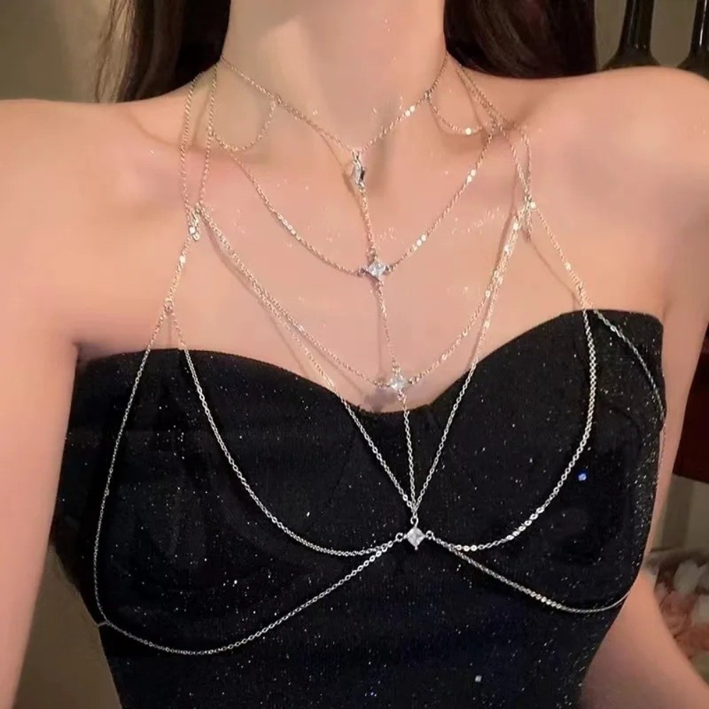 Glitter Rhinestone Bust Chain  - Body Jewelry Unique recensione e prezzo