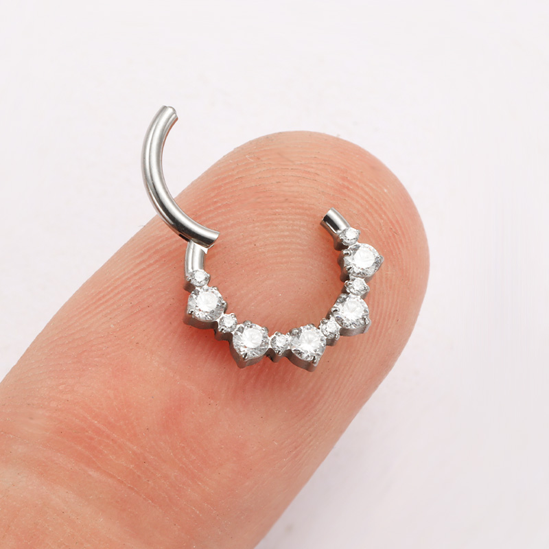 ASTM F136 TItanium Daith Click - Zoor Body Jewelry recensione e prezzo
