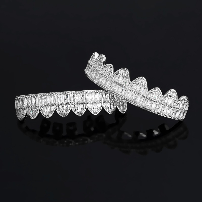 Hiphop Iced Out T Square Zirco - Body Jewelry Real Gold recensione e prezzo