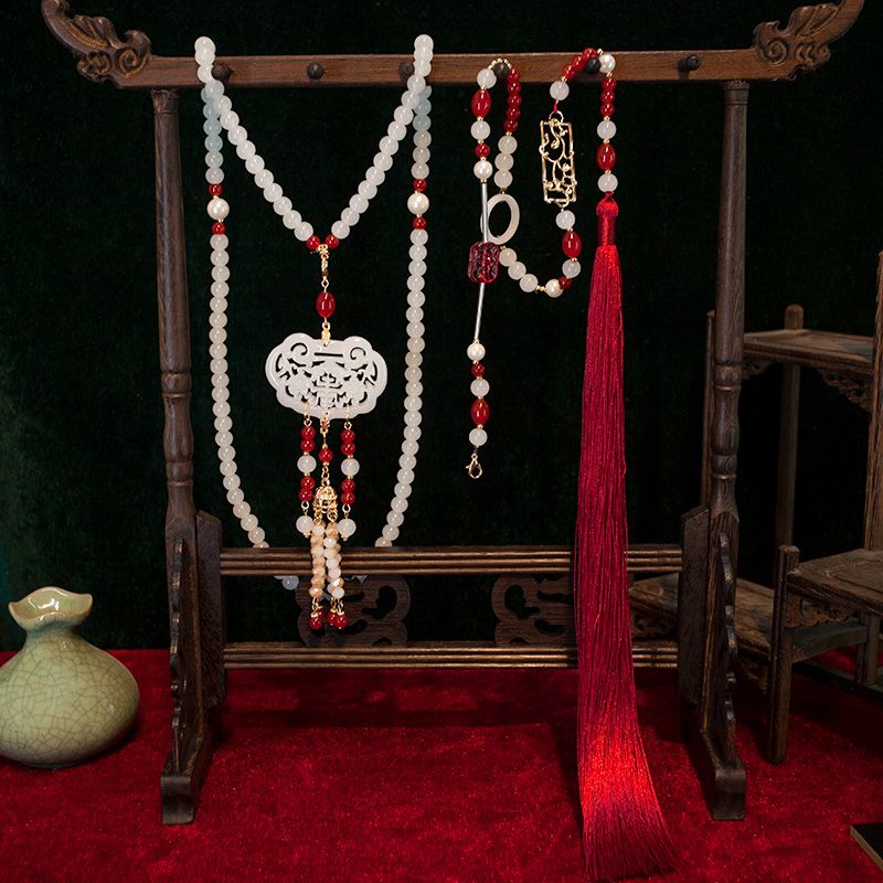 Backed Cloud, Yingluo, Versati - Body Jewelry Back recensione e prezzo