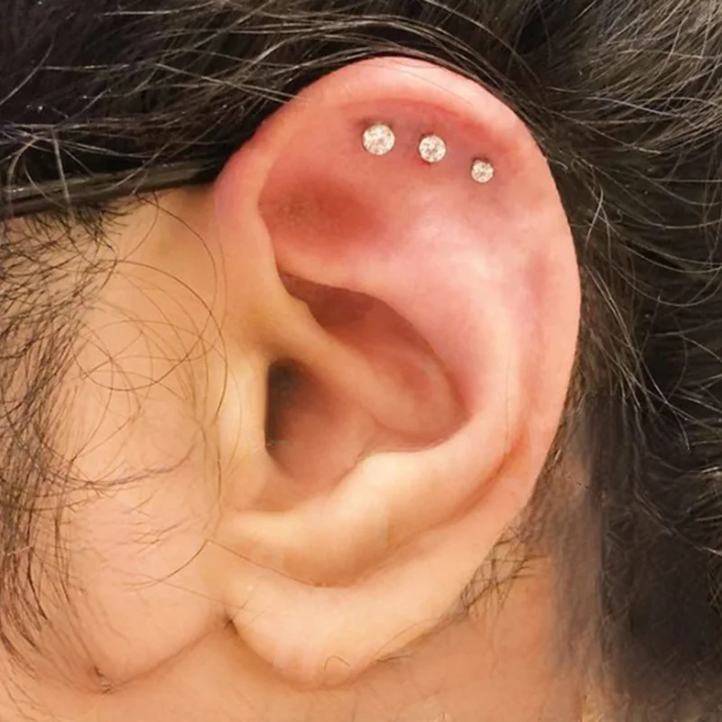ASTM F136 Titanium PIERC Ear L - Nipple Bar Curved recensione e prezzo