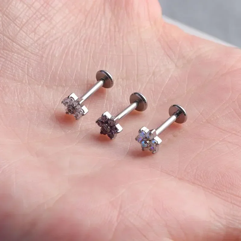 ASTM F136 Titanium Flower Pier - Zoor Body Jewelry recensione e prezzo